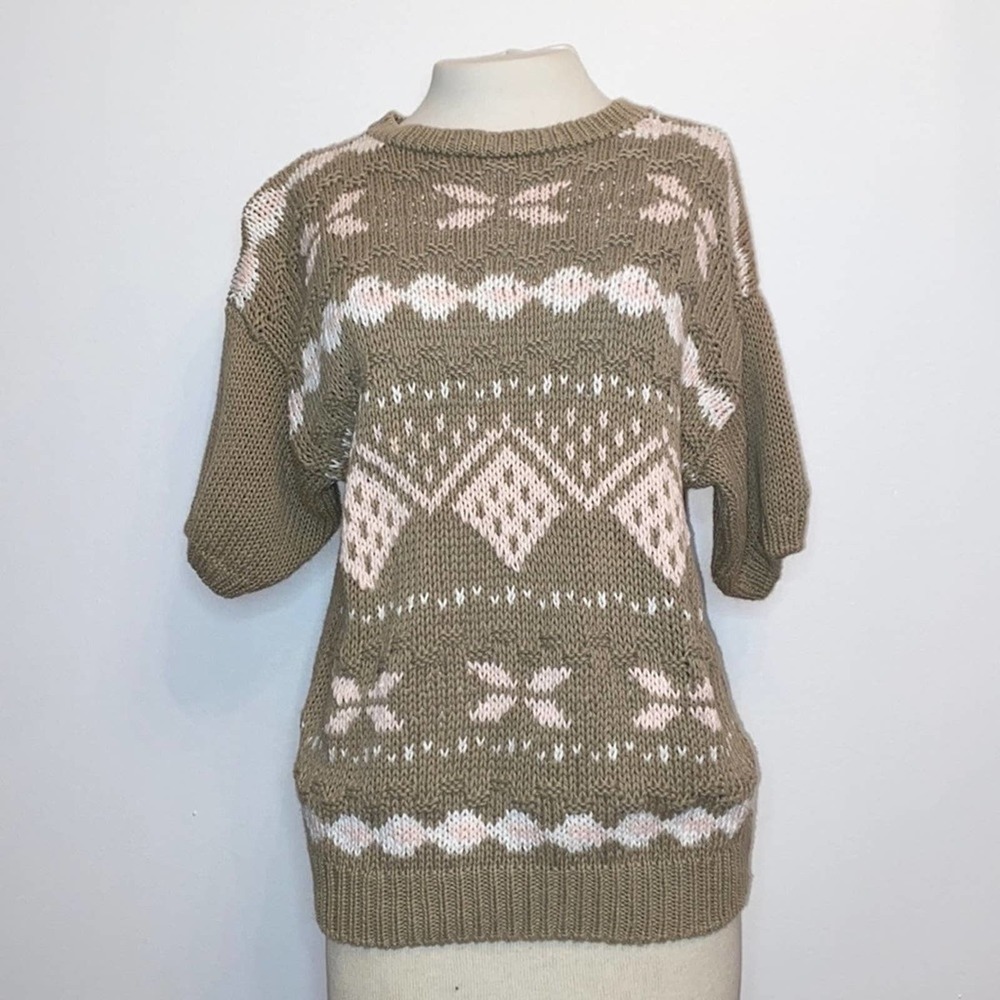 The Import Workshop Medium Tan Hand Knit Sweater Short Sleeve Vintage